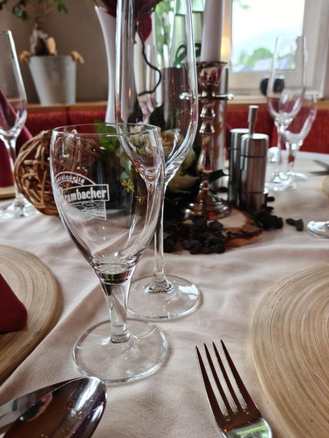 Landhotel Weisses Roess'L Adorf Экстерьер фото