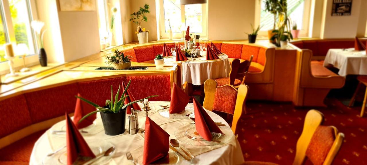 Landhotel Weisses Roess'L Adorf Экстерьер фото